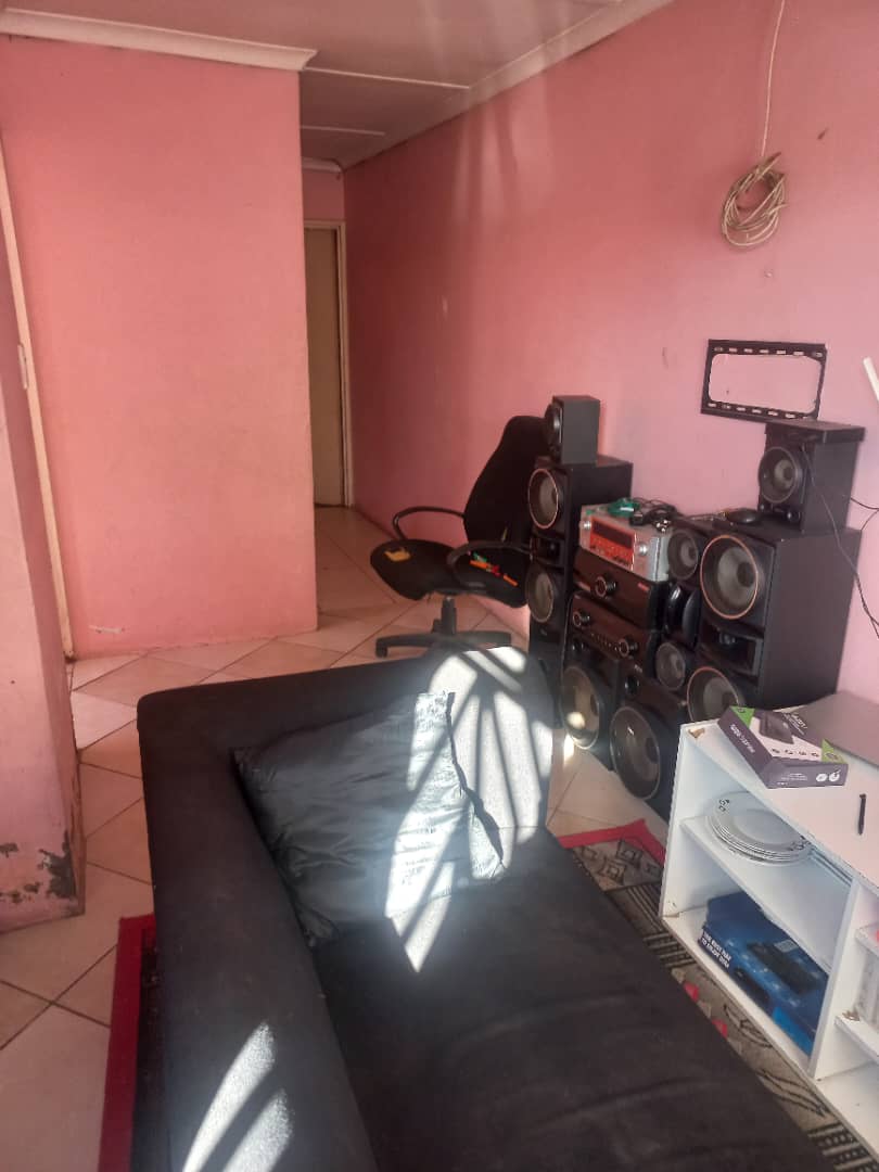 2 Bedroom Property for Sale in Mfuleni Western Cape